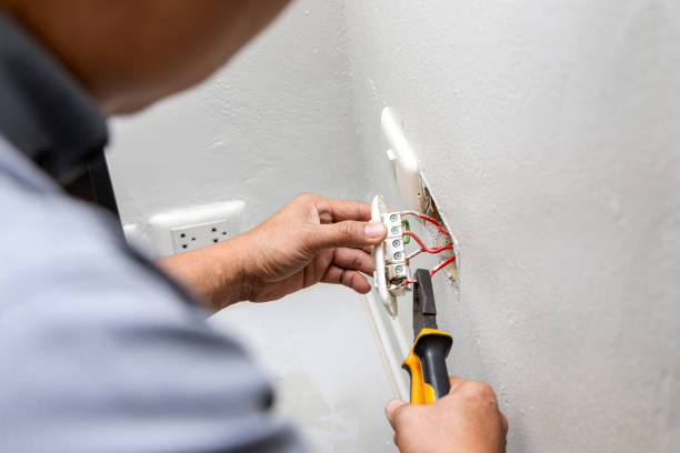Best Ceiling Fan Installation Electrician  in Islandia, NY